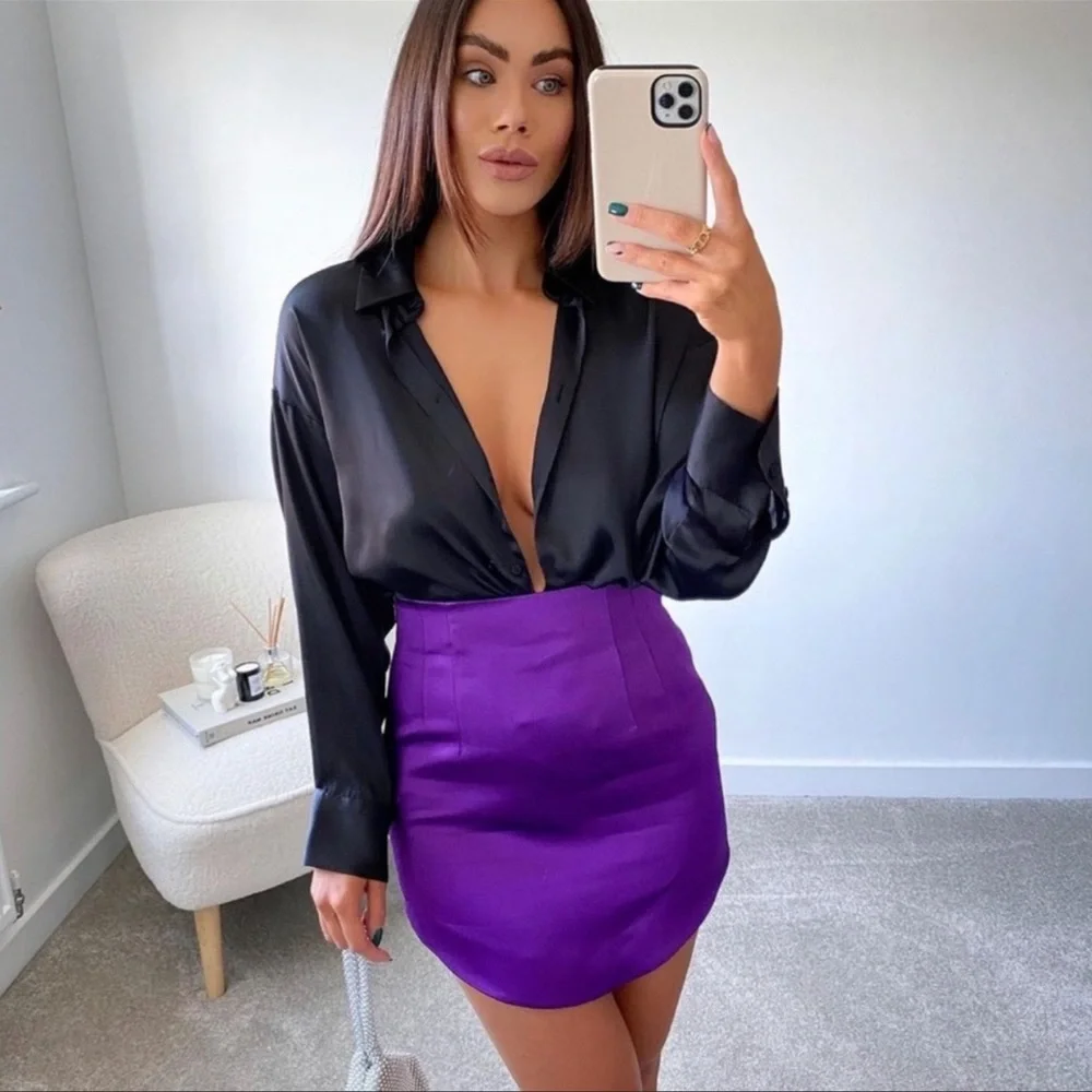 BLOGGERS FAV ZARA SATIN EFFECT MINI SKIRT - Picture 6 of 7